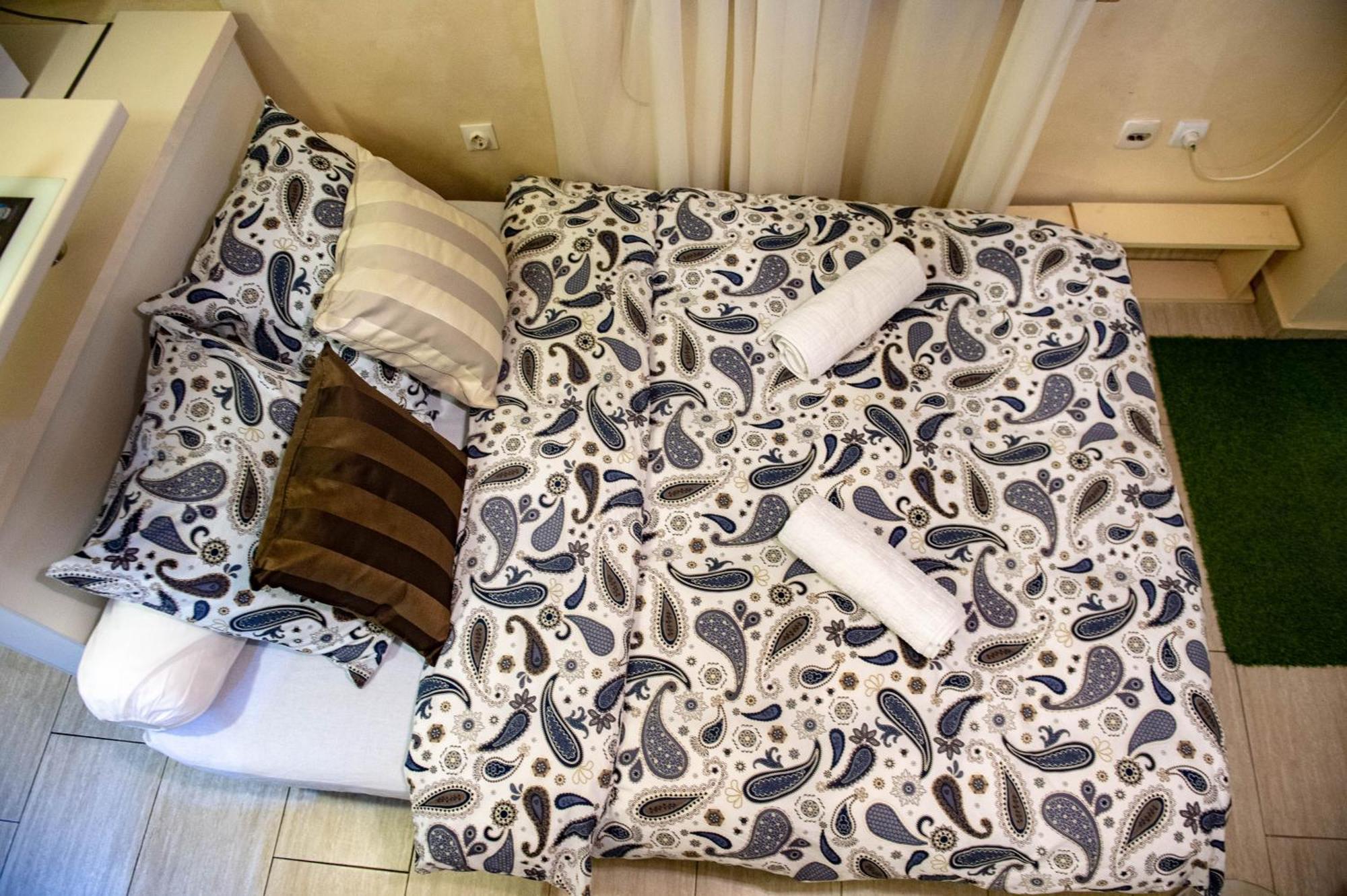 Central Charm Modern 2Br Apt-Free Parking Near Beograd Ngoại thất bức ảnh